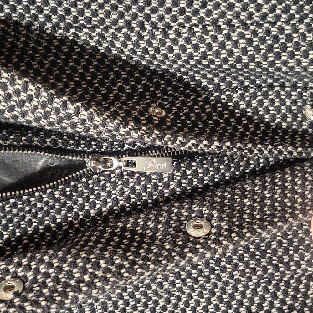 Guess Jacket - Picture 5 of 6